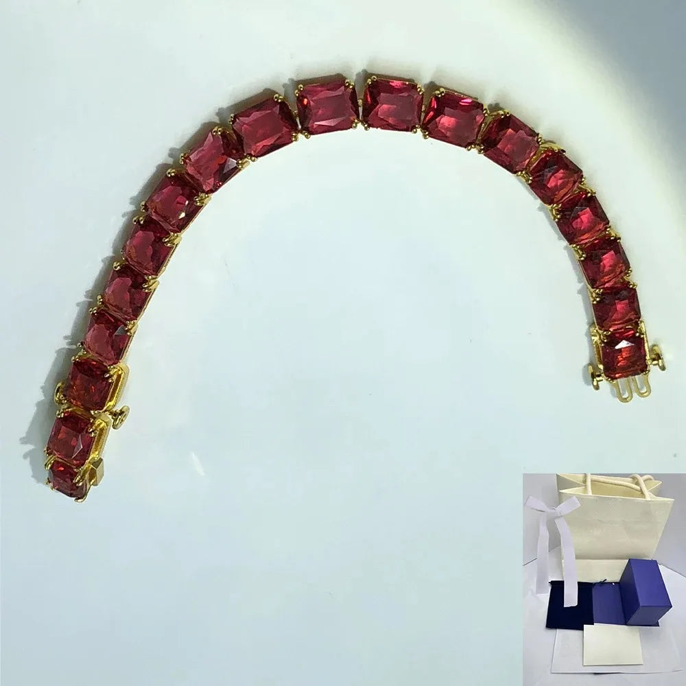 152826494-5